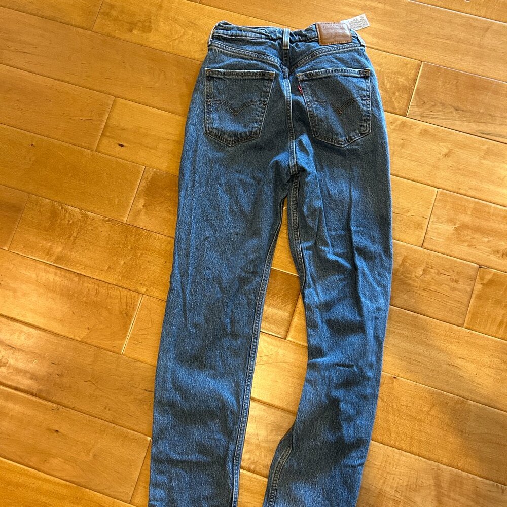 Free People Levi's 70's High Slim Straight Jeans 26 - Picture 7 of 7